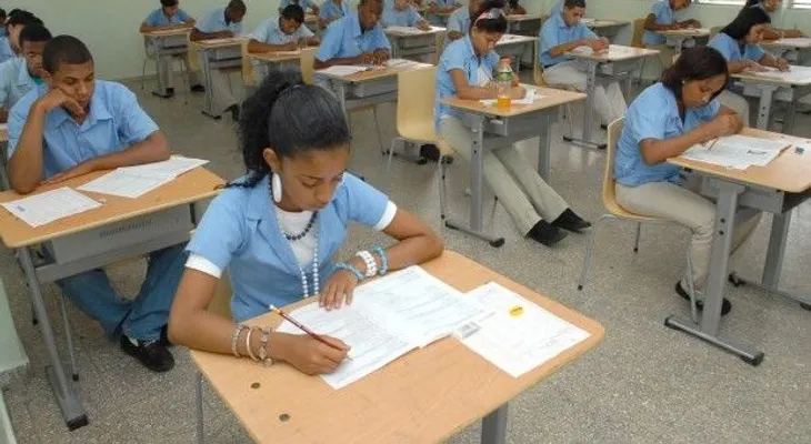 Educación dispone reinicio de las clases este miércoles