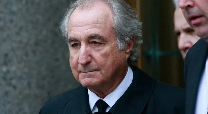 Muere en prisión Bernie Madoff, uno de los más grandes estafadores de la historia