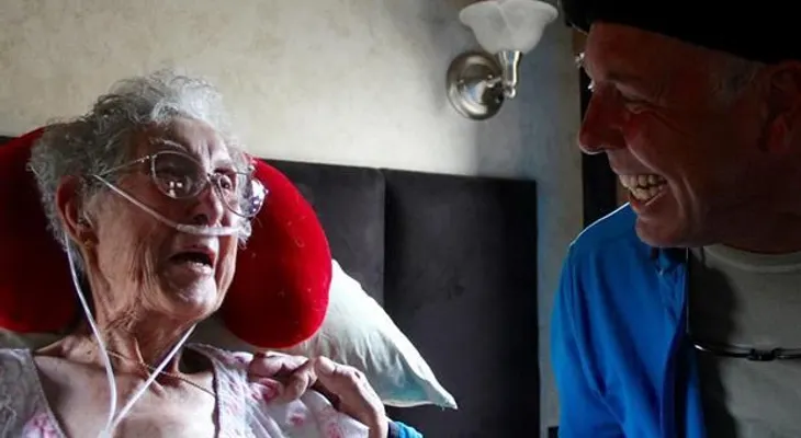 Muere la abuela con cáncer que prefirió viajar antes de hacer el tratamiento