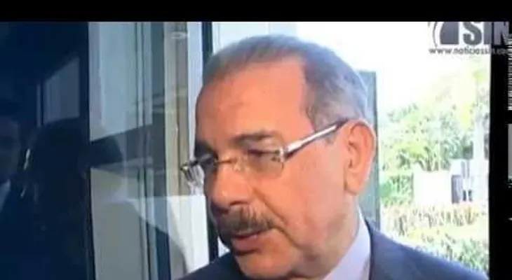 Danilo Medina explica sobre controversial fallo TC a representantes NY
