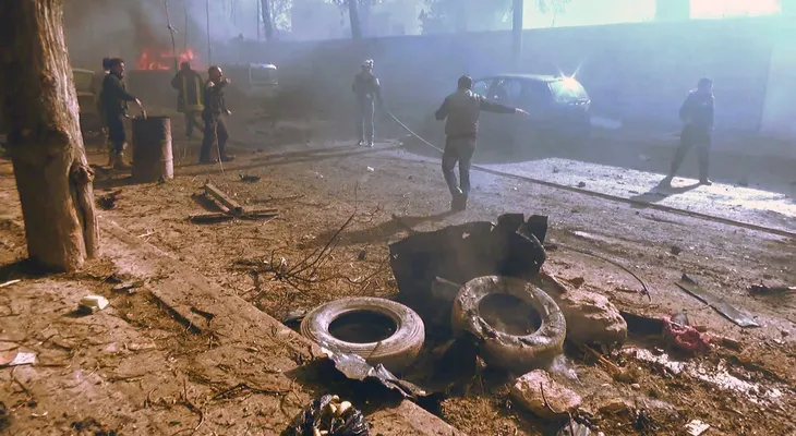 Suman 59 los muertos en un doble atentado frente a un cementerio de Damasco