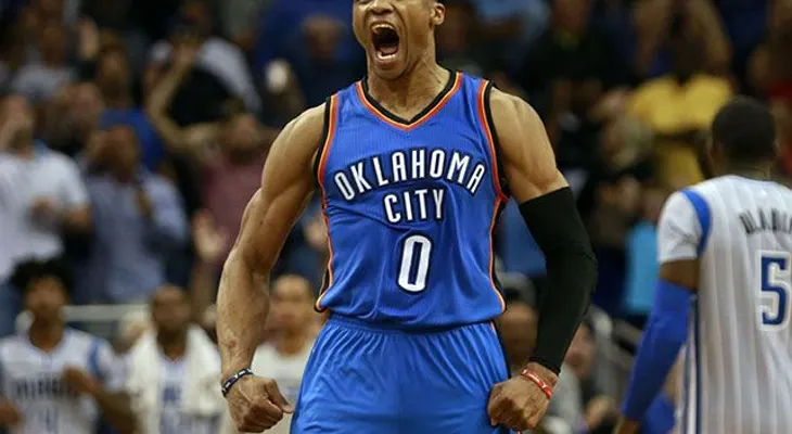 Russell Westbrook se llevó el premio al MVP en la NBA