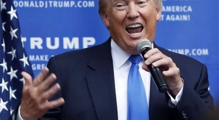Pese a insultos, Trump dice que los hispanos lo aman 