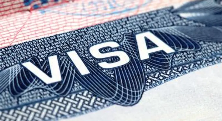 EE.UU. prepara revocación masiva de visas de turismo y negocios a solicitantes de asilo