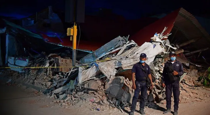 México en alerta entre el terremoto y el huracán Katia