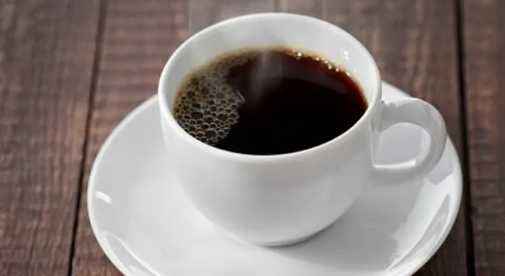 Beber mucho café protege contra el cáncer de hígado 