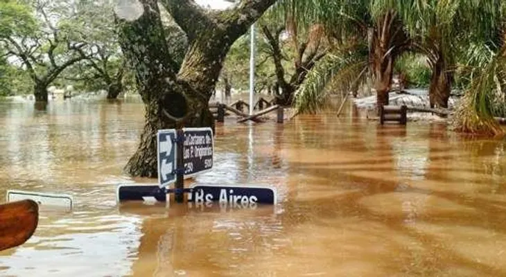 Miles de afectados por inundaciones en Sudamérica