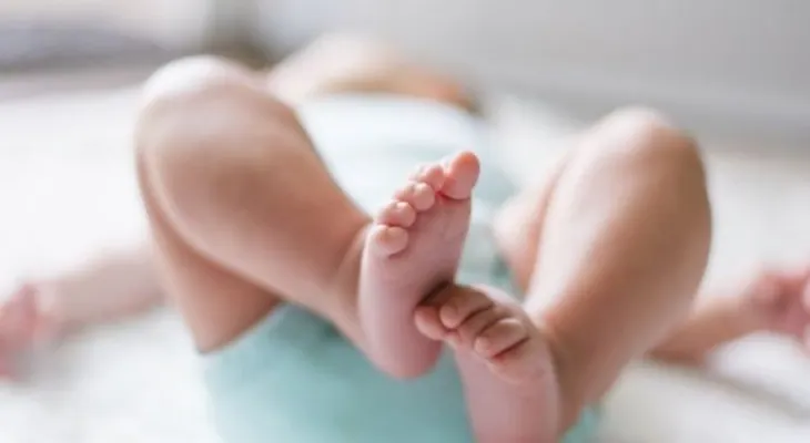 Si tu hijo tiene fiebre cuatro cosas que no debes hacer