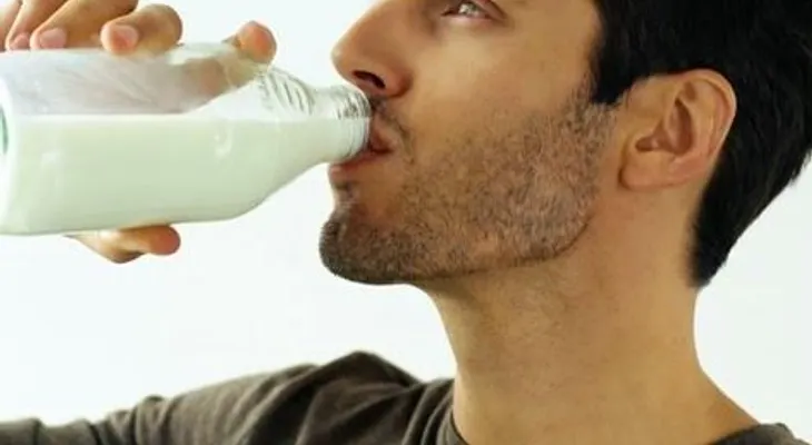 La leche y los carbohidratos le sientan mal a tu esperma