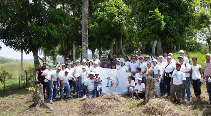 El Voluntariado Bancentraliano realiza una nueva jornada de reforestación en la cuenca alta del río Ozama