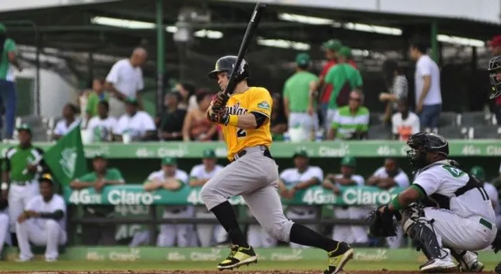 Águilas ganan y suben al tercer lugar del béisbol dominicano