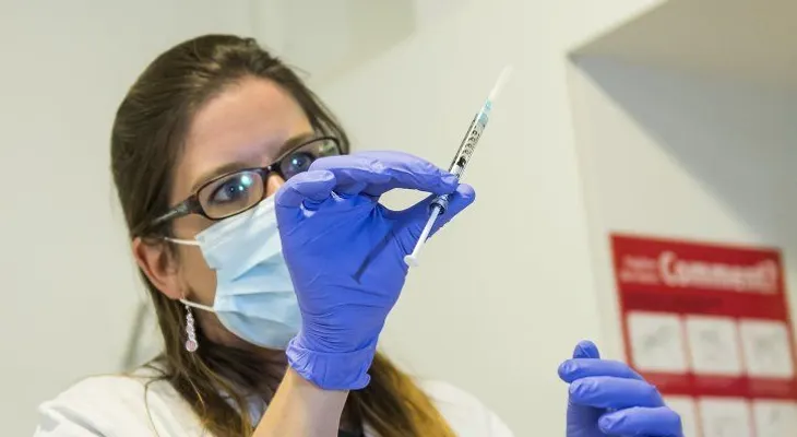 Vacuna canadiense contra el ébola provoca efectos secundarios leves
