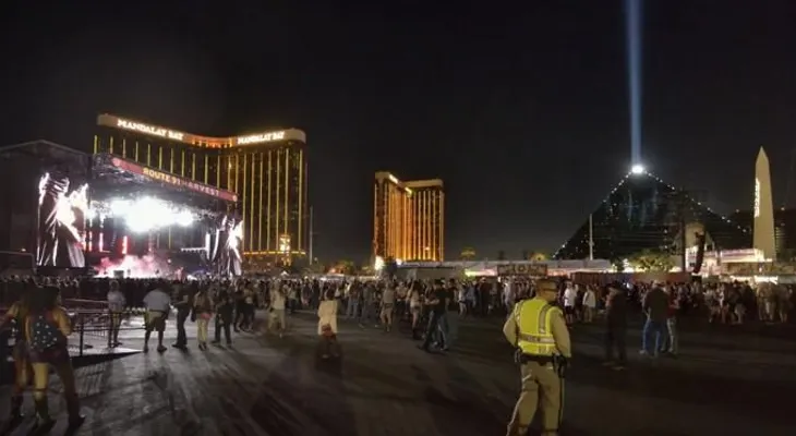 Al menos 50 muertos y más de 400 heridos por tiroteo en Las Vega; el más grave de la historia de EEUU