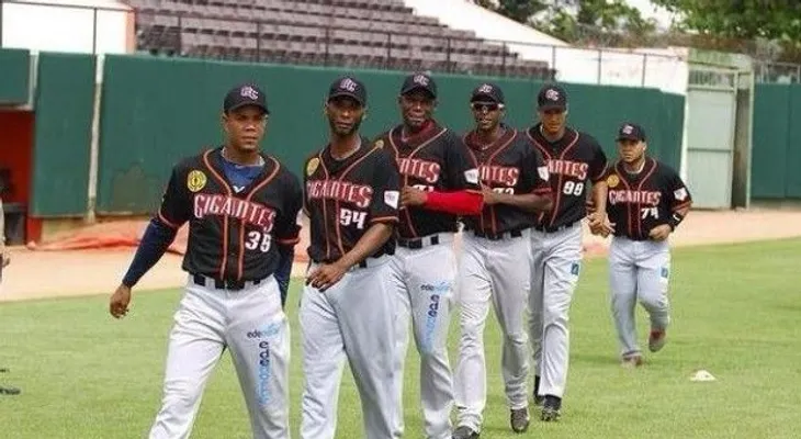 Gigantes ganan a los Tigres 6-5