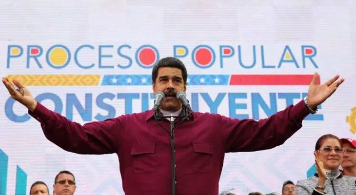Maduro: "saca tus manos de Venezuela, Donald Trump. Go home, Donald Trump"