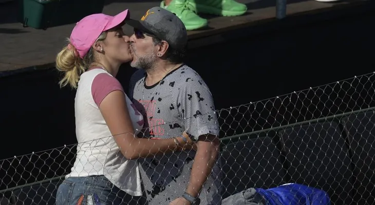 Fuerte discusión de Maradona con su pareja alerta a la policía