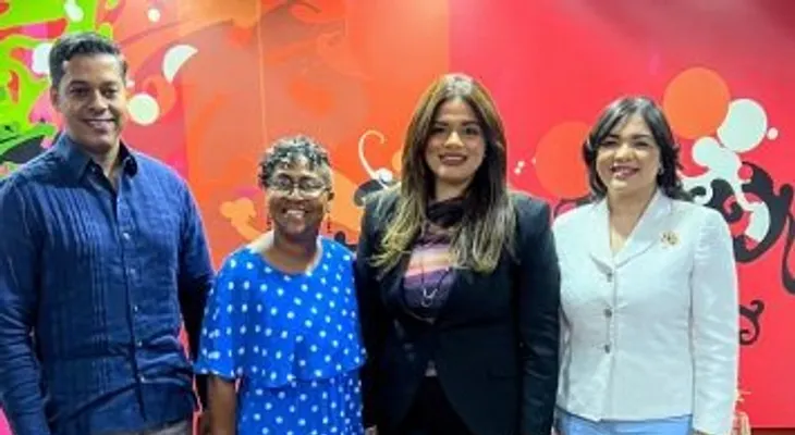 Expertos abogan por ética, resiliencia y participación para el desarrollo de Sosúa