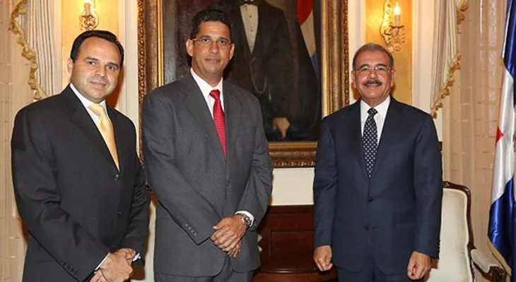 Presidente Medina recibe a ejecutivos de Brugal 