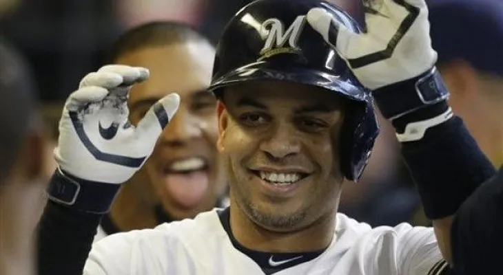 Aramis Ramírez seguirá con los Cerveceros de Milwaukee