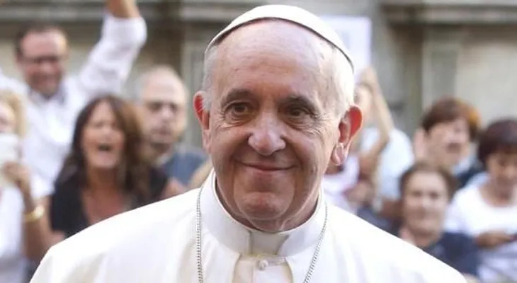 El Papa festeja su cumpleaños con 4 hombres sin techo