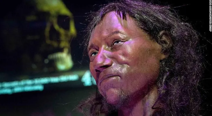 Los primeros habitantes de Gran Bretaña tenían la piel oscura