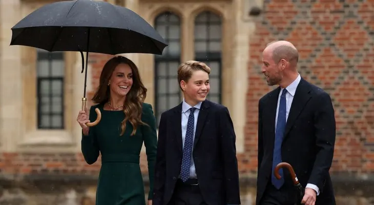 El príncipe Jorge de Inglaterra inicia su primer día en el Colegio Eton