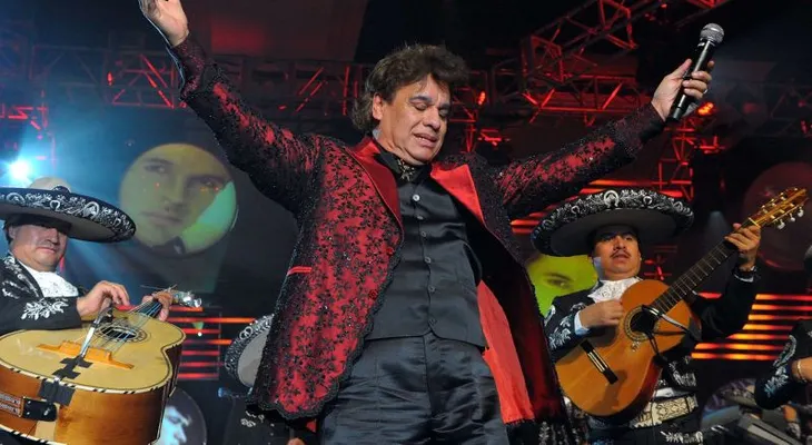 Juan Gabriel: diez años sin el icónico cantautor mexicano que conquistó al mundo con sus canciones