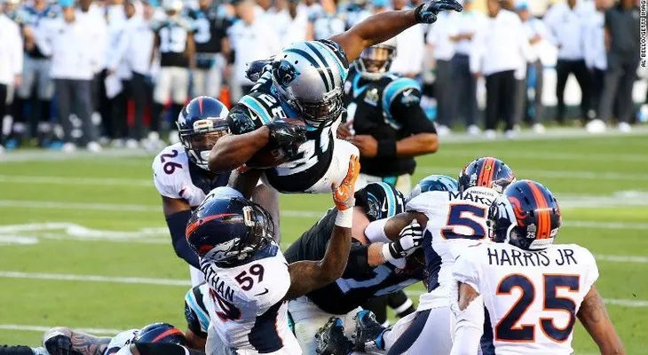 Super Bowl 50: Broncos aventaja a Panthers