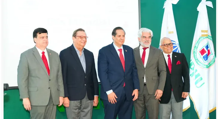 Ministro de Salud promueve la donación voluntaria de sangre