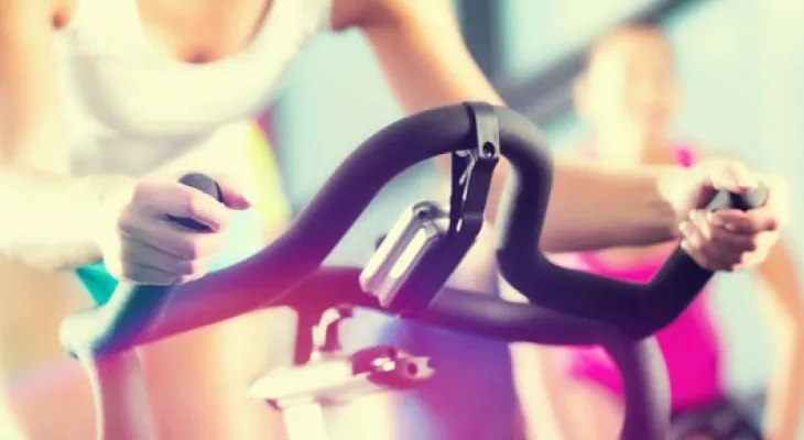 Beneficios de incluir el spinning a tus entrenamientos