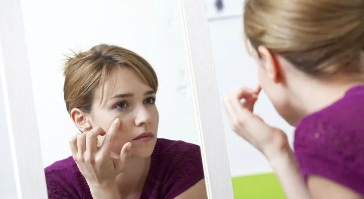 10 maneras de eliminar los ojos hinchados