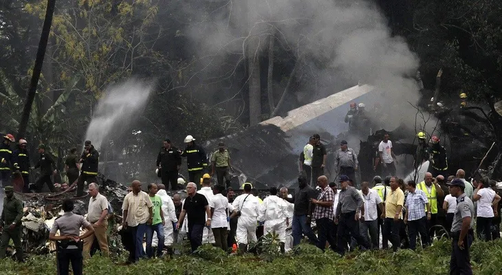 Tres supervivientes de accidente aéreo en Cuba siguen graves pero estables 