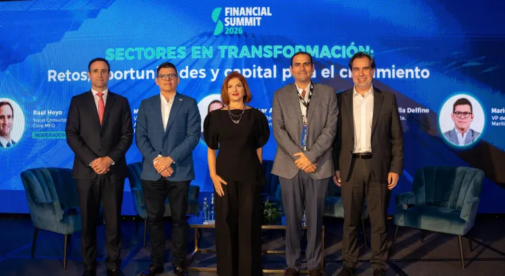 Expertos analizan los retos económicos, el mercado de valores y la inteligencia artificial en la segunda edición del Financial Summit 2026