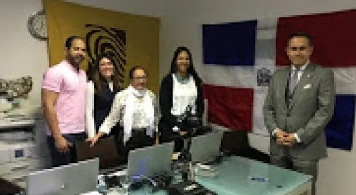 Inician proceso cedulación de dominicanos en el Reino Unido