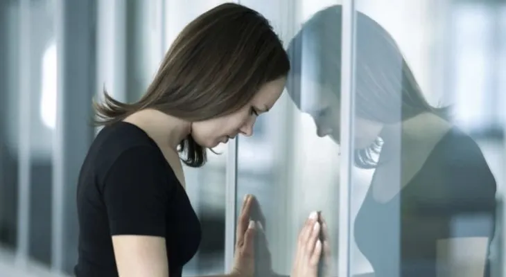 7 acciones que destruyen la autoestima de cualquier persona