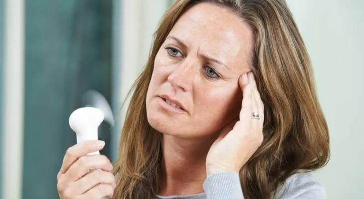 Las mujeres son más propensas a sufrir Alzheimer por la menopausia