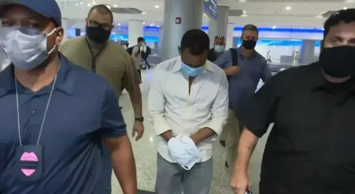 Extraditan a EEUU psiquiatra que abusó de menores y duró 10 años en RD
