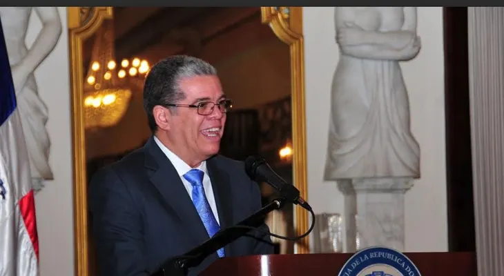 Reconocen a educadores; Amarante Baret dice Gobierno dignifica la vida de maestros (as)