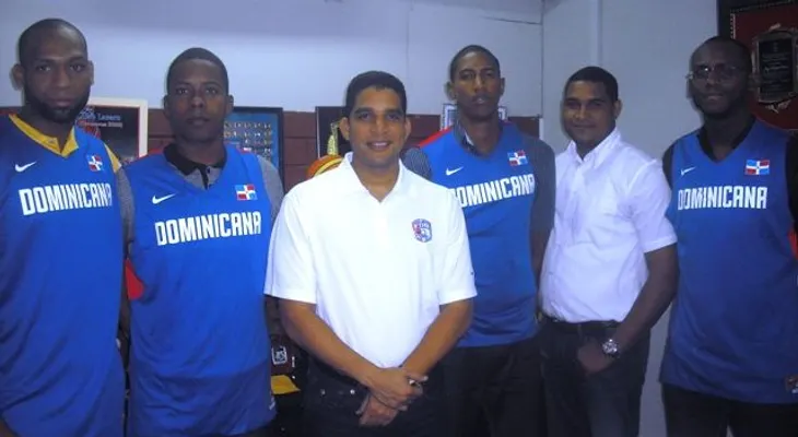 Fedombal presenta equipo RD irá tour mundial basket 3x3