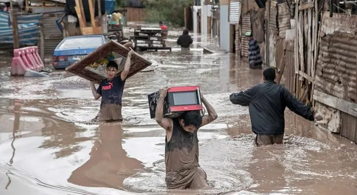 Suben a 85 víctimas por inundaciones en Perú y desaparecidos a 15