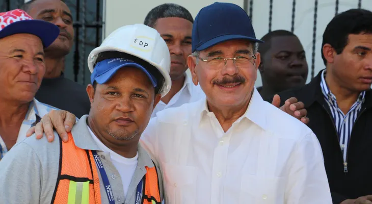 Medina envía un abrazo solidario y fraterno a trabajadores: "Juntos seguiremos mejorando condiciones familias trabajadoras"
