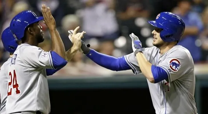 Cachorros apalean 17-0 a Indios en Cleveland 