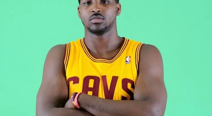 Thompson se queda con Cav?s por US$82 MM