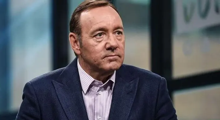 Kevin Spacey, queda en libertad hasta una nueva audiencia en julio