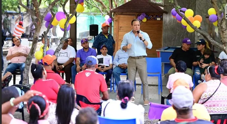 Abel Martínez advierte sobre inmigración haitiana