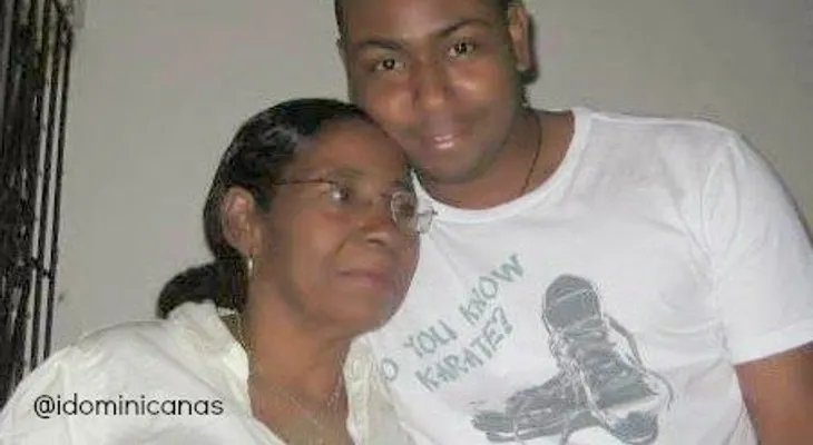 Fallece la madre de Anthony Santos