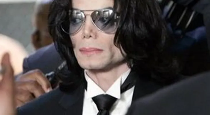 Michael Jackson tenía amantes secretas, revelan ex guardaespaldas del artista