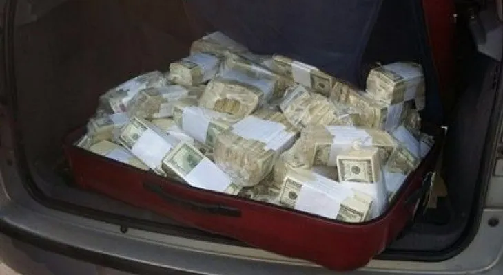 Exfuncionario argentino es detenido cuando ocultaba millones de dólares en monasterio