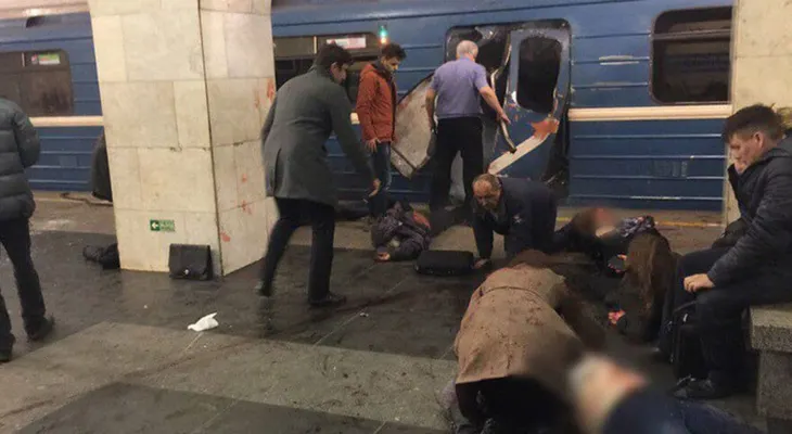 IMAGENES FUERTES: Al menos 10 personas muertas y 50 heridos por explosiones terrorista en metro de San Petersburgo (VIDEO)