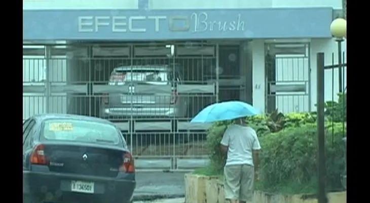 Video: Cámara encubierta de Noticias SIN desenmascara a falso cirujano
